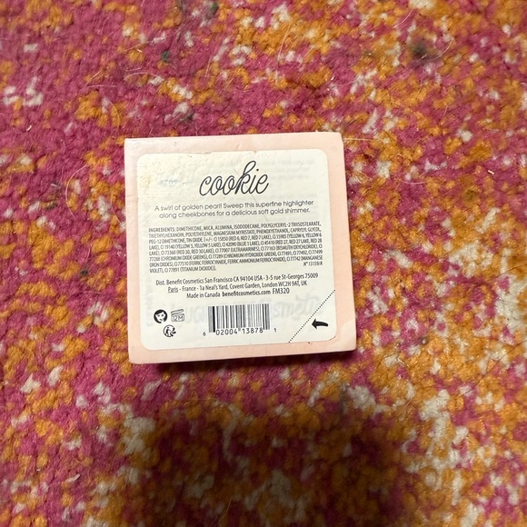 Benefit Cosmetics Cookie Highlighter - Picture 2 of 3
